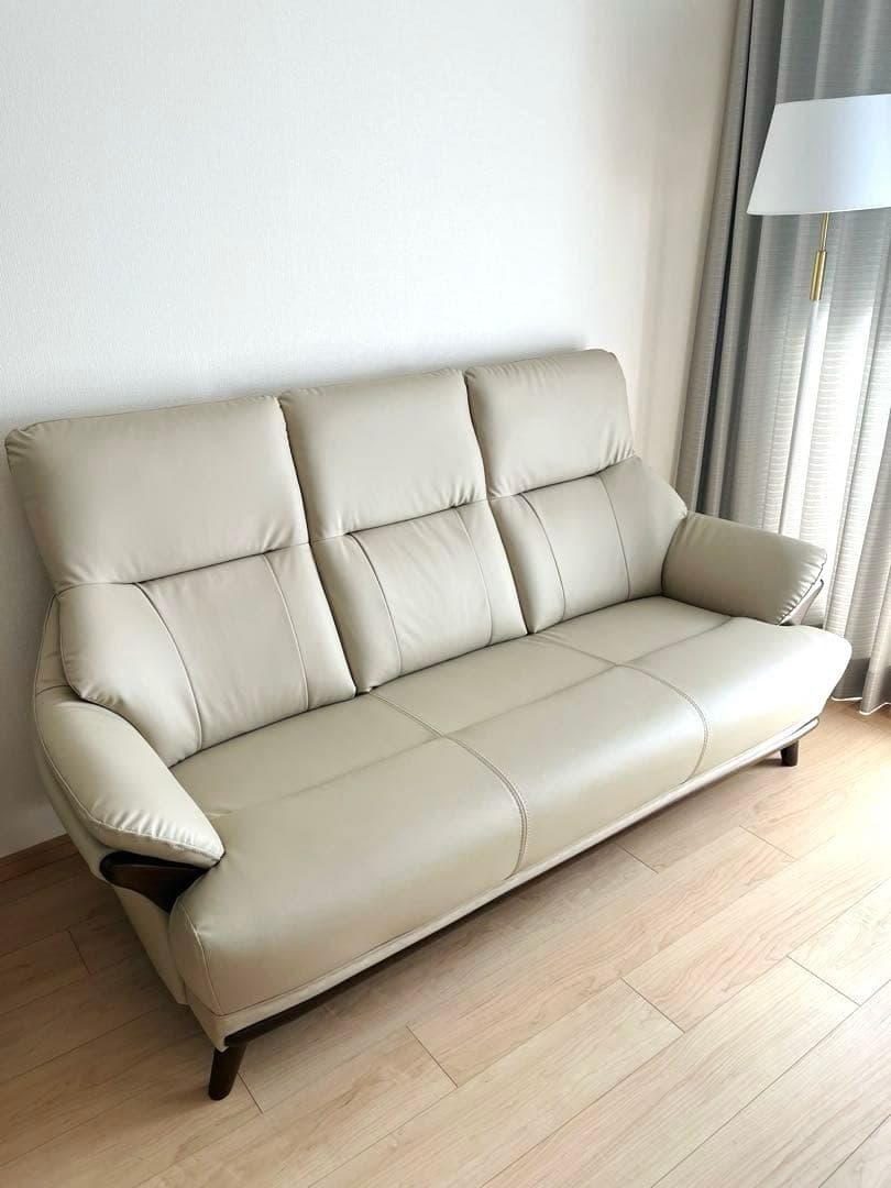 値下げ！ニトリ　新品同様　2025年1月15日購入　3人掛け 合皮ソファ