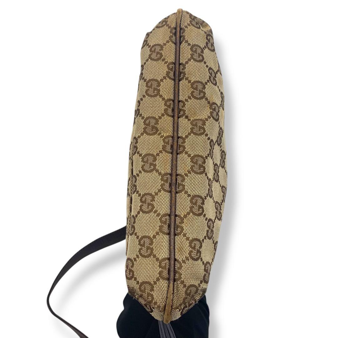 Gucci GG柄　ショルダーバッグ　キャンバス　レザー