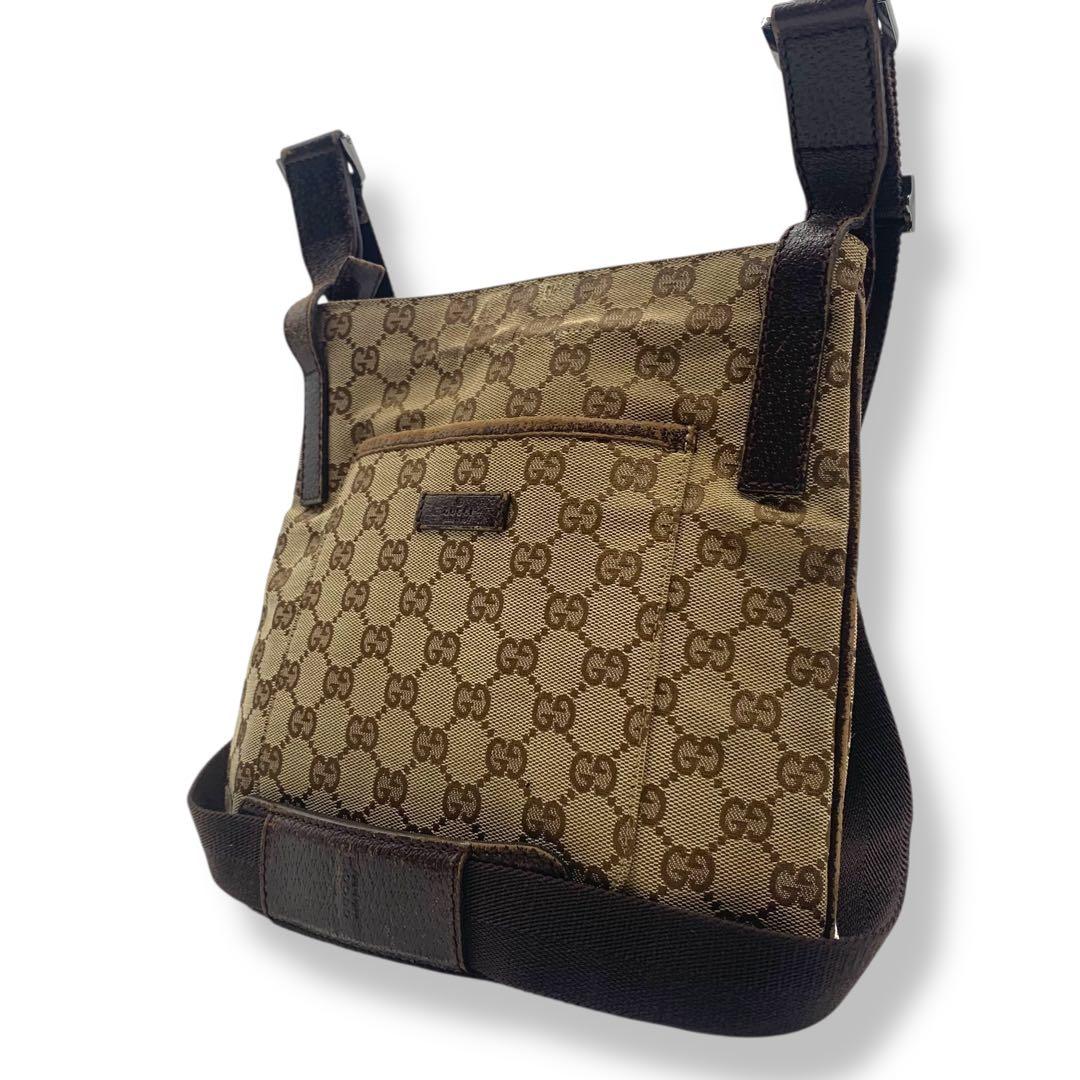 Gucci GG柄　ショルダーバッグ　キャンバス　レザー