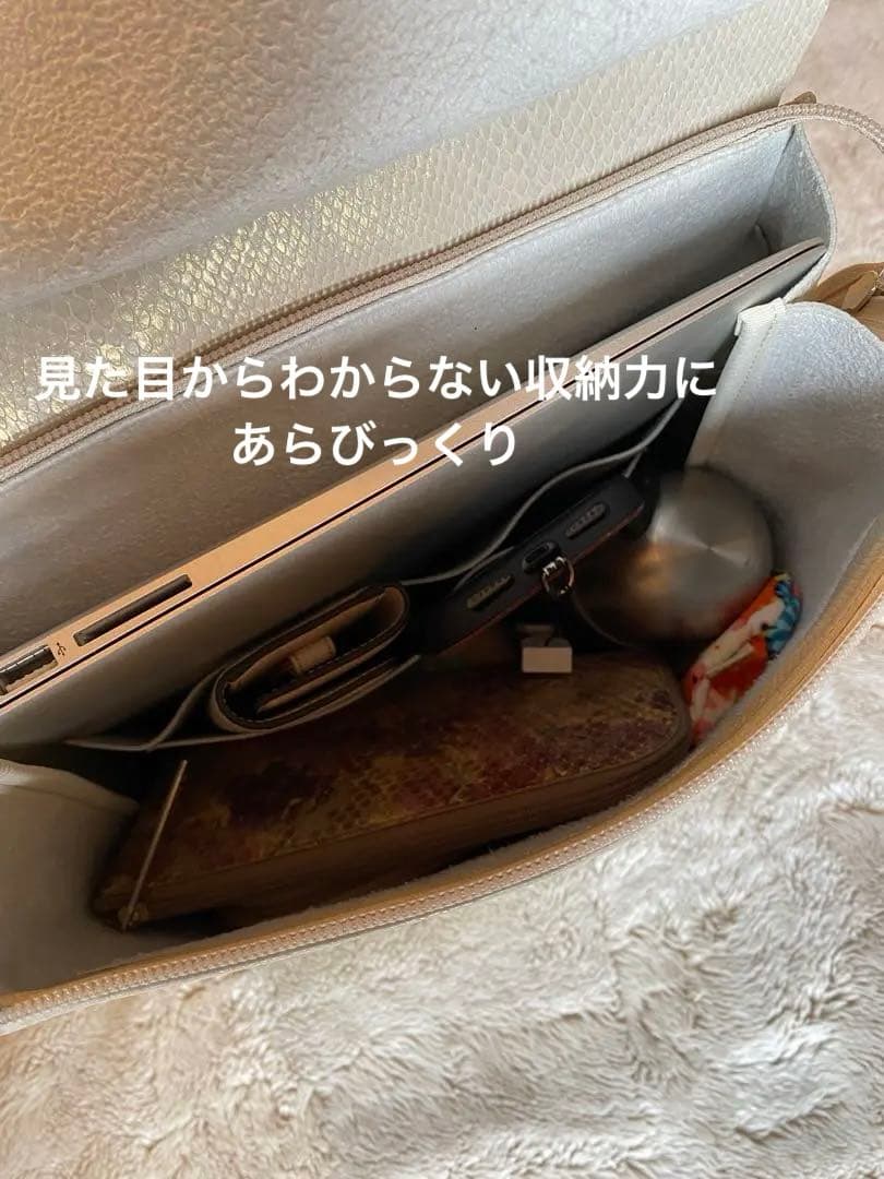 【美品】 BILLY：2WAYリュック　軽量　ビジネスリュック