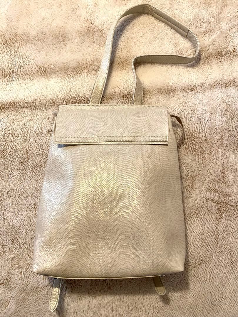 【美品】 BILLY：2WAYリュック　軽量　ビジネスリュック