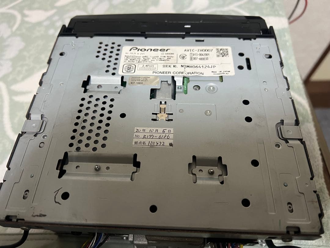 カーナビ Avic-zh0007