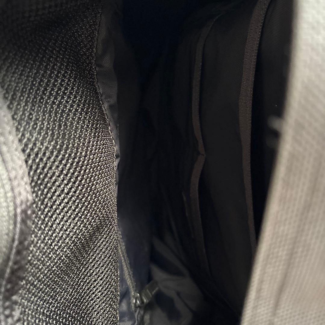 MONOLITH モノリス　美品　BACKPACK PRO 23L