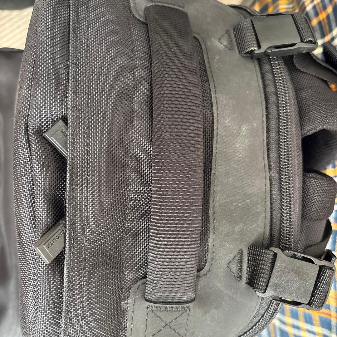 MONOLITH モノリス　美品　BACKPACK PRO 23L