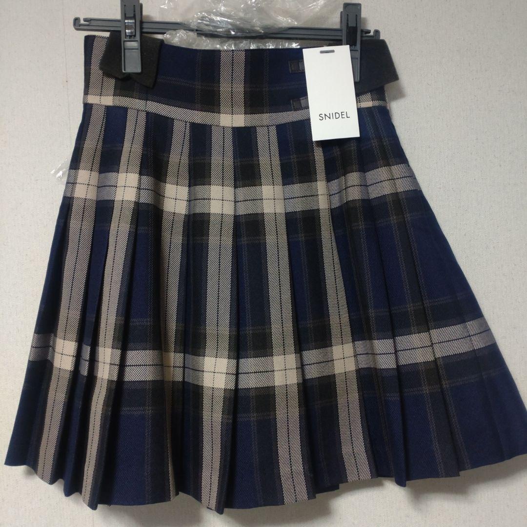 実物写真掲載 即完 Mサイズ SNIDEL 新品タグ付 プリーツスカショーパン