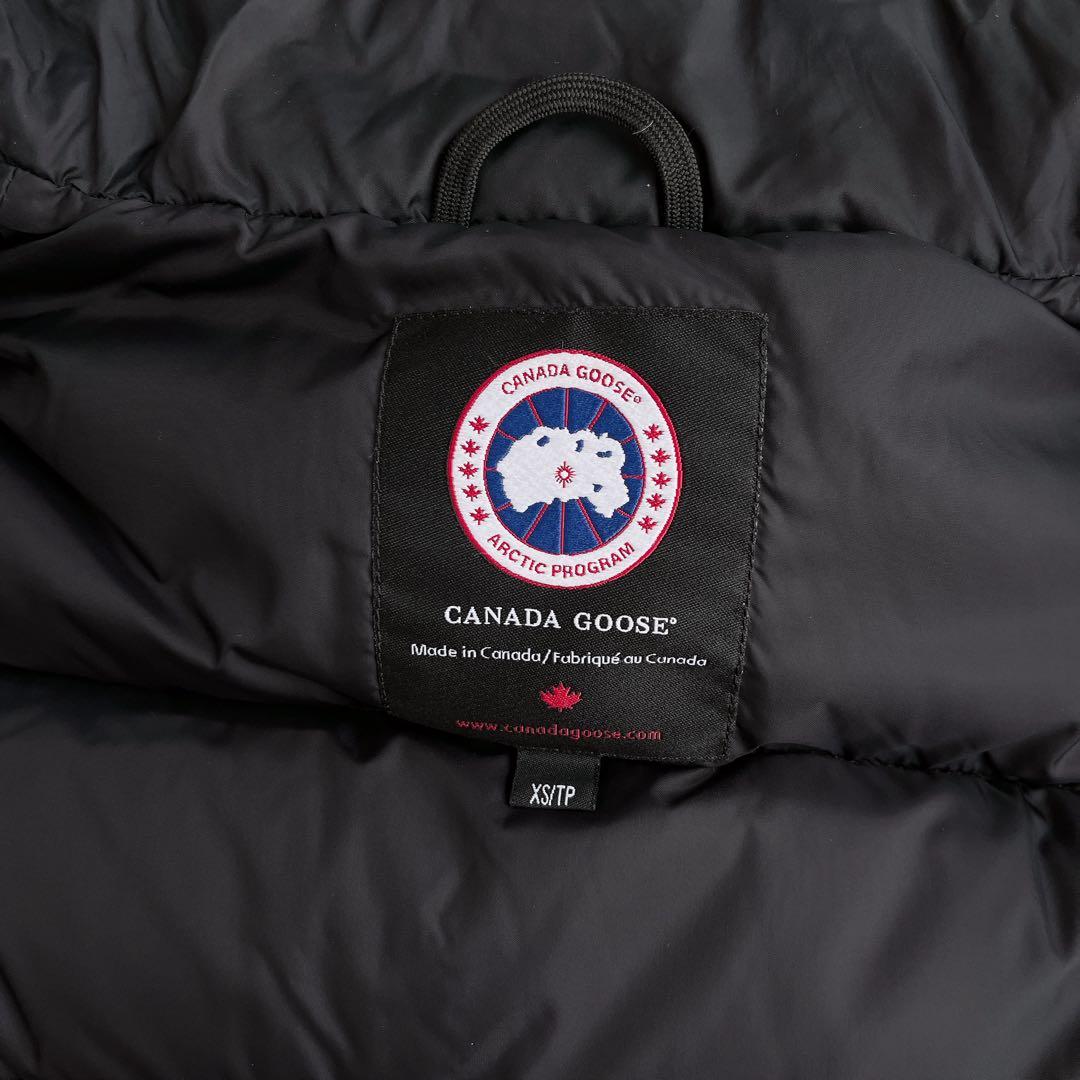 美品✨  ダウンベスト ブラック XSサイズ　レディース