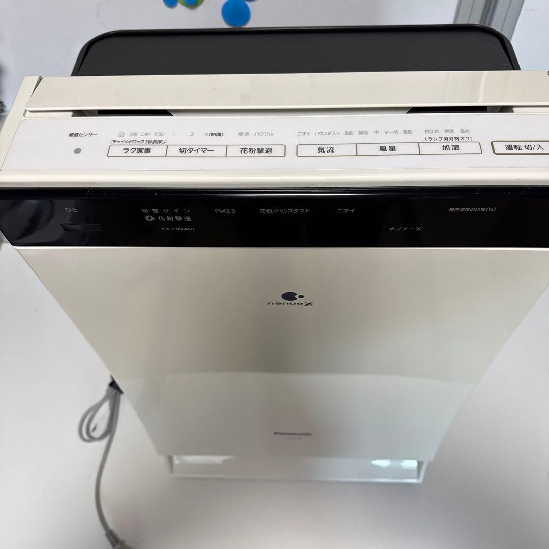 Panasonic 加湿空気清浄機ナノイーX（2018年製）F-VC70XR-W