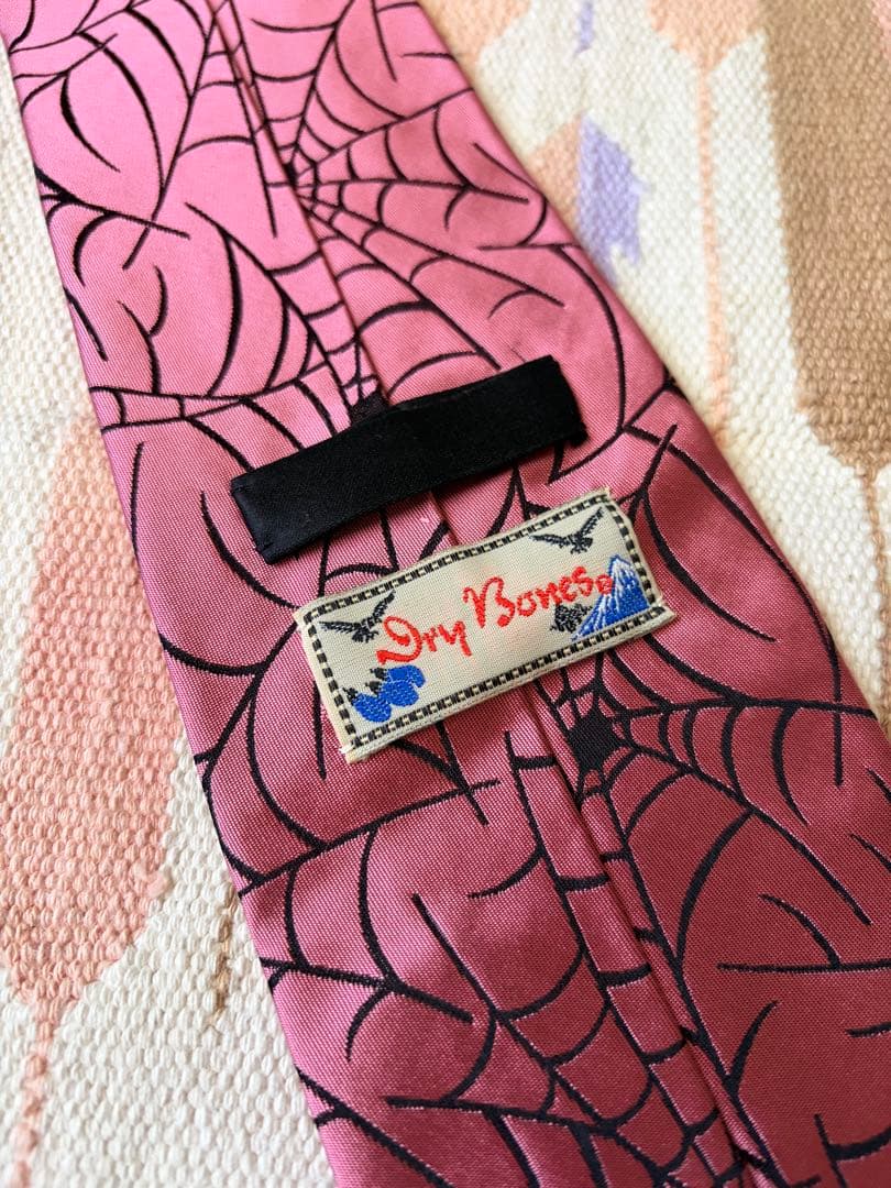 Dry Bones ドライボーンズ　クモの巣柄 ネクタイ