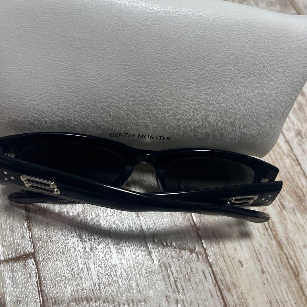 Gentle Monster Benven 01 ブラックサングラス