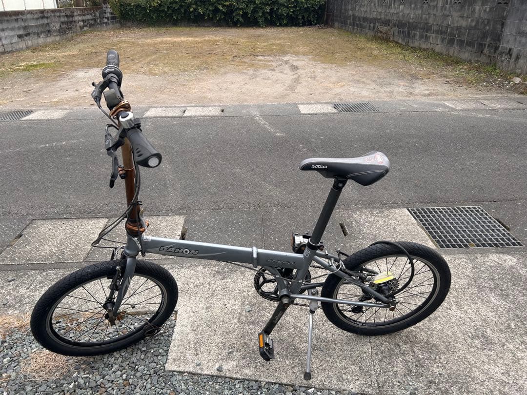 基本引き取り　ダホン 折りたたみ自転車 グレー　8段変速