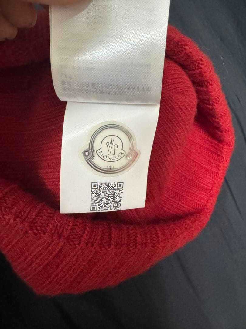 てるてる坊主 MONCLER 赤 ニット帽