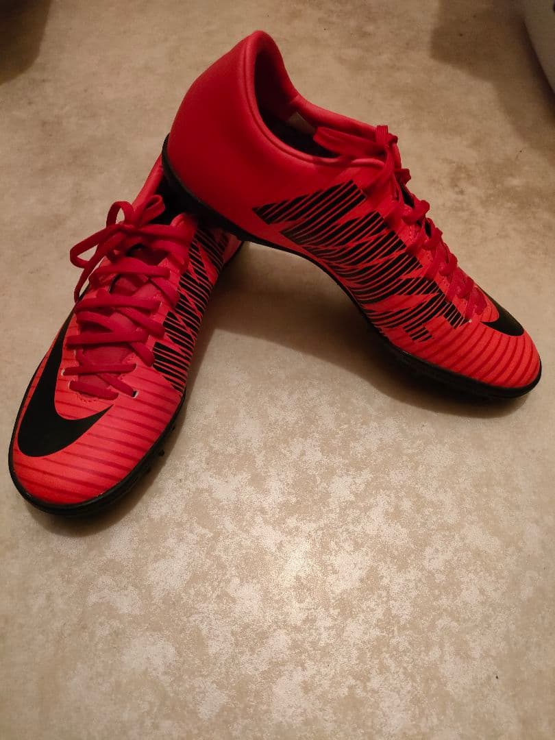 NIKE ナイキ　 サッカートレーニングシューズ マーキュリアルX ビクトリー