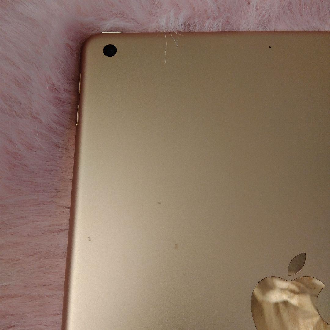 Apple iPad 第６世代　MRJN２J/A