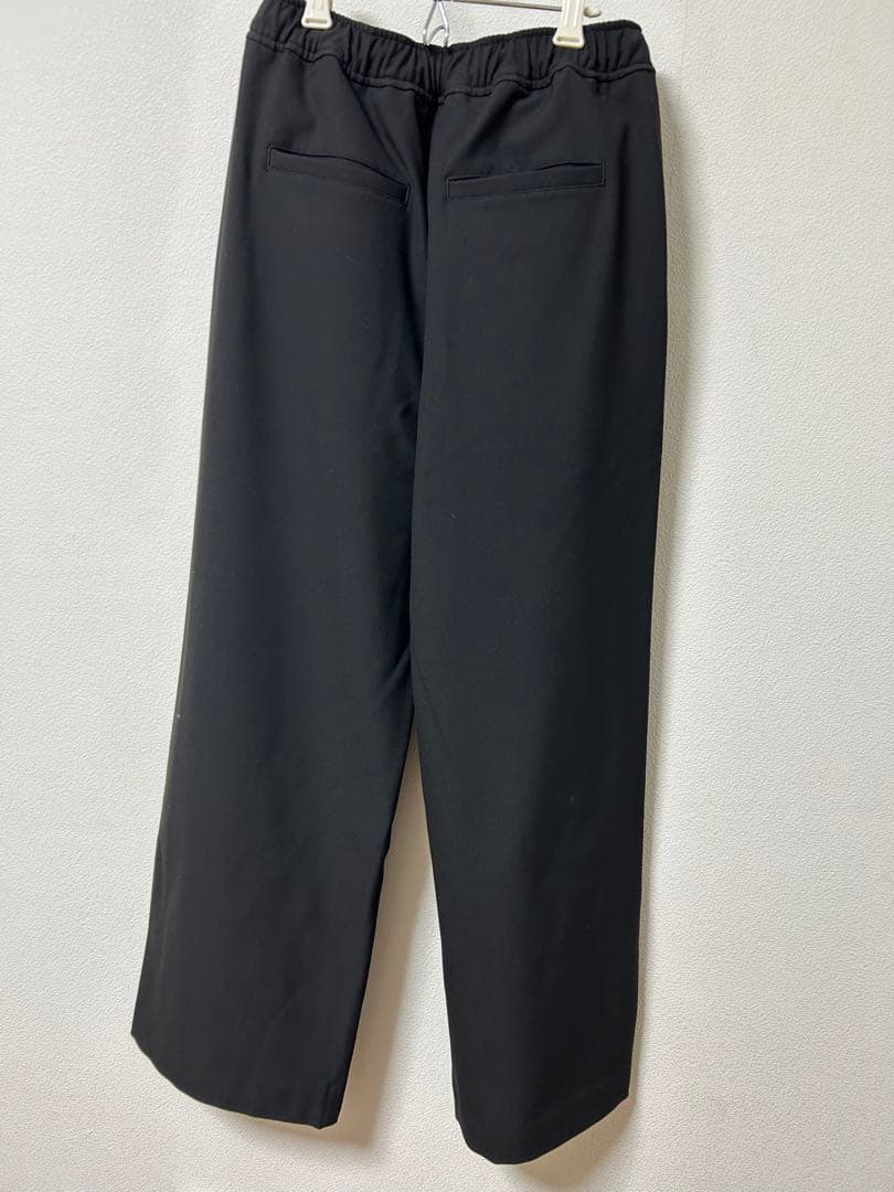 MICA＆DEALサイドライン入りパンツ黒　未使用