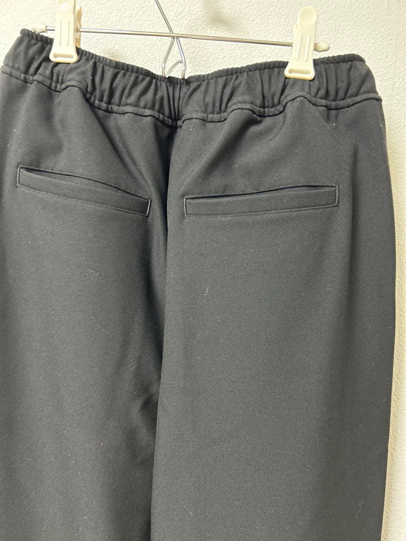 MICA＆DEALサイドライン入りパンツ黒　未使用