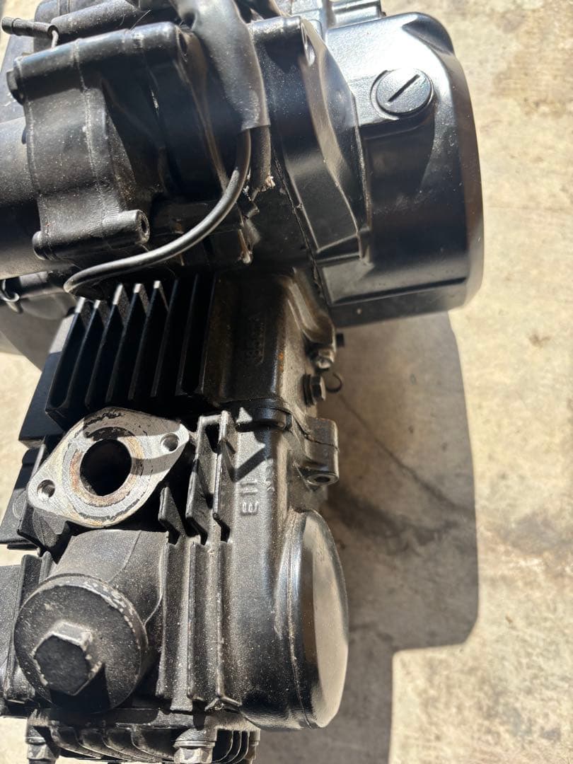 ゼ*ン様 カブ90エンジン