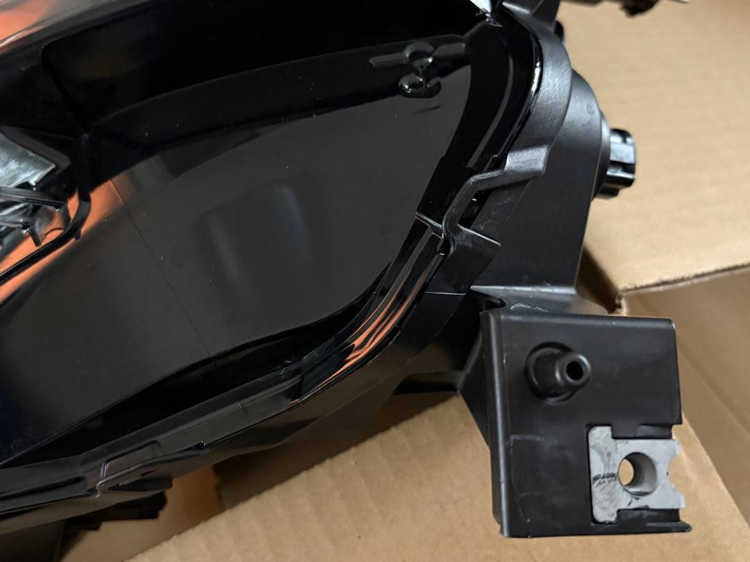 FX500　日産　C28 セレナ　左　ヘッドライト