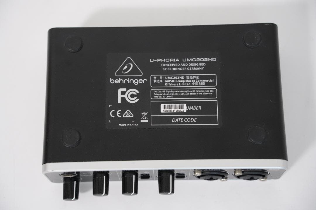 Behringer UMC202HD オーディオインターフェース ベリンガー