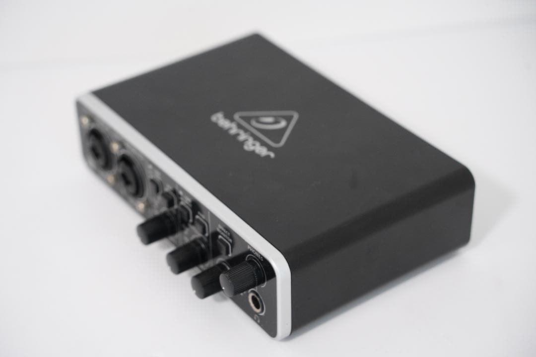 Behringer UMC202HD オーディオインターフェース ベリンガー