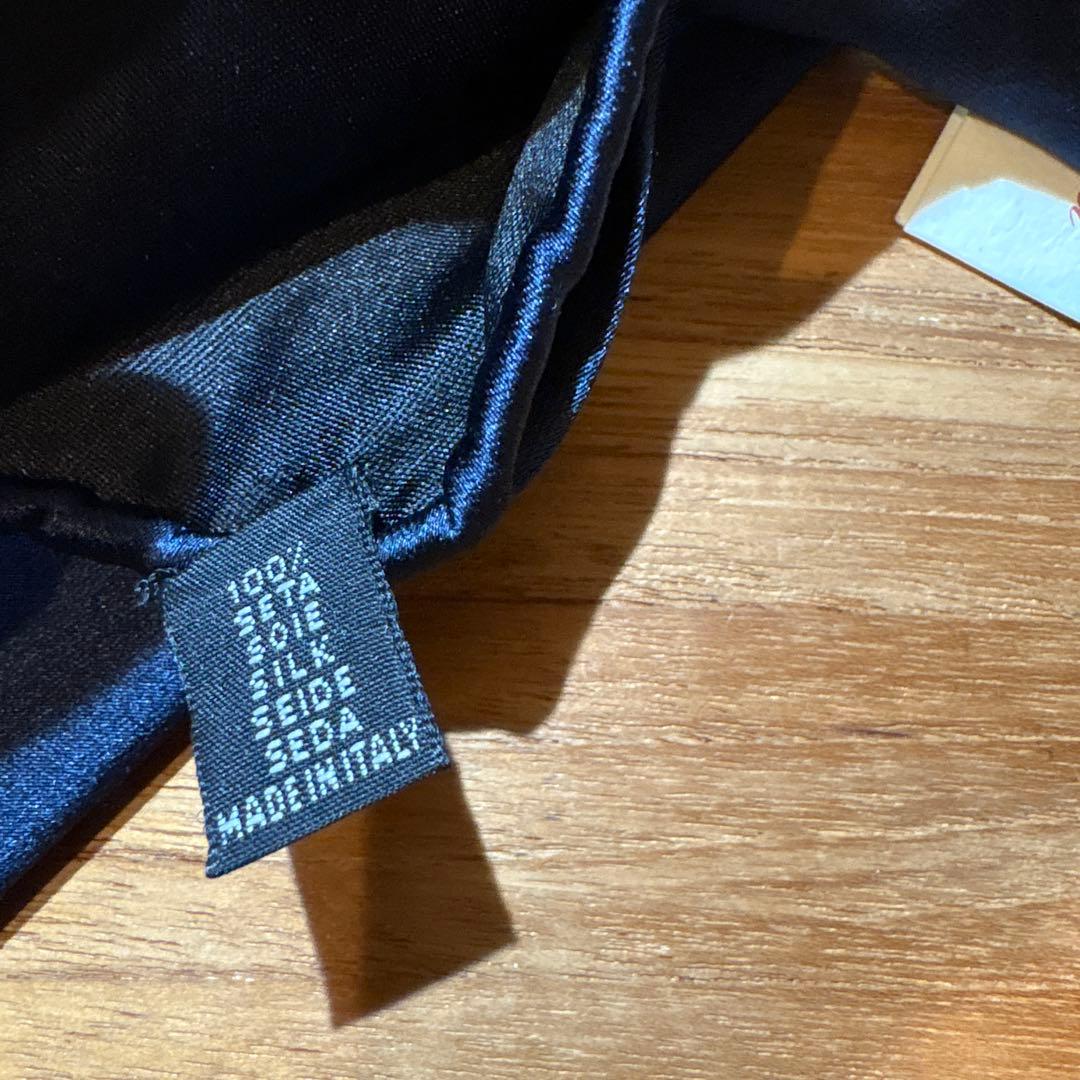 アットヴァンヌッチ　セッテピエゲ　ソリッドネイビー シルクネクタイ