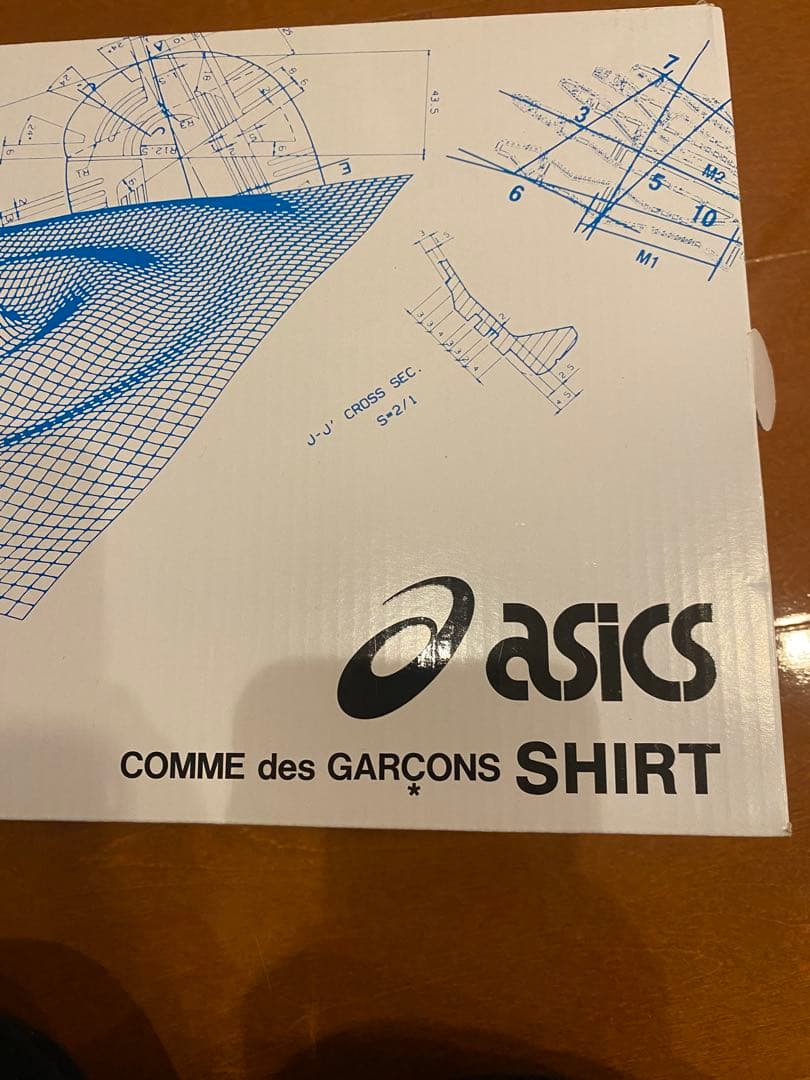 コムデギャルソンシャツ✖️asicsスニーカー