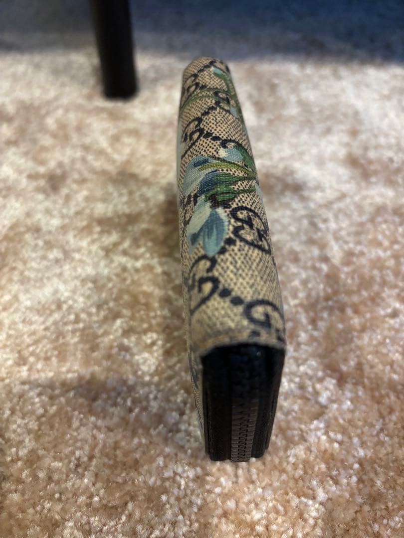 最終値下げ❗️GUCCI フラワープリント ケース