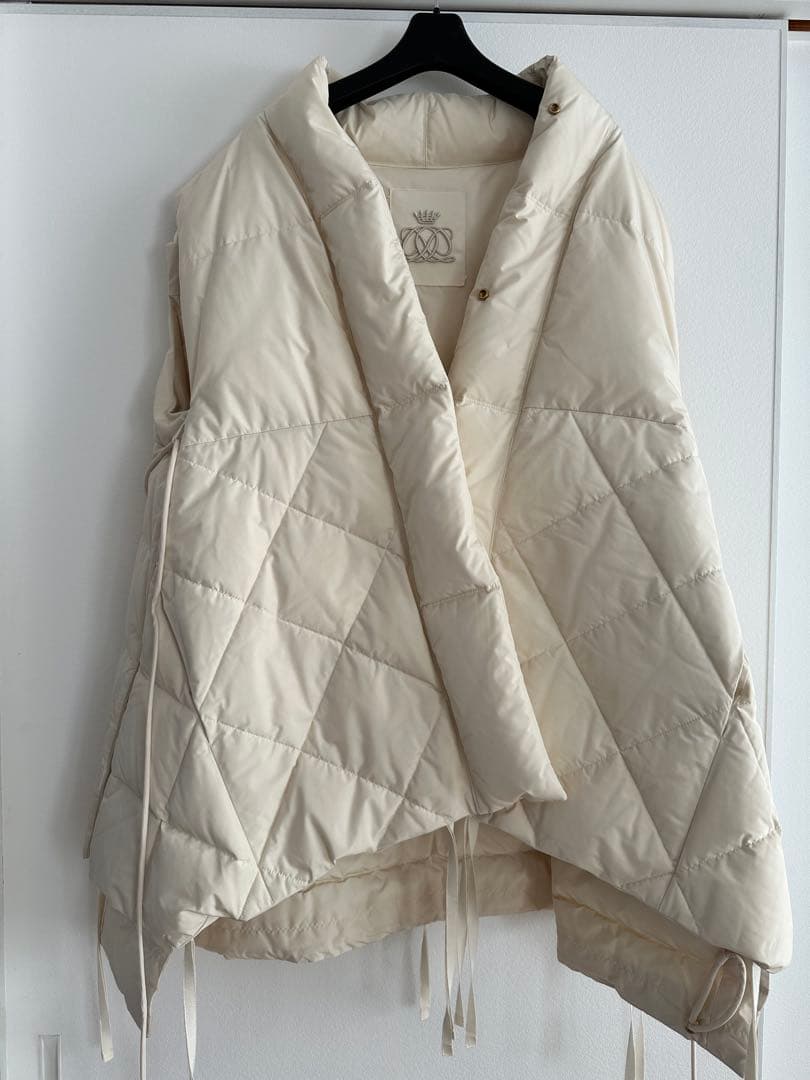 試着のみ　Drawerドゥロワー ダウンベスト