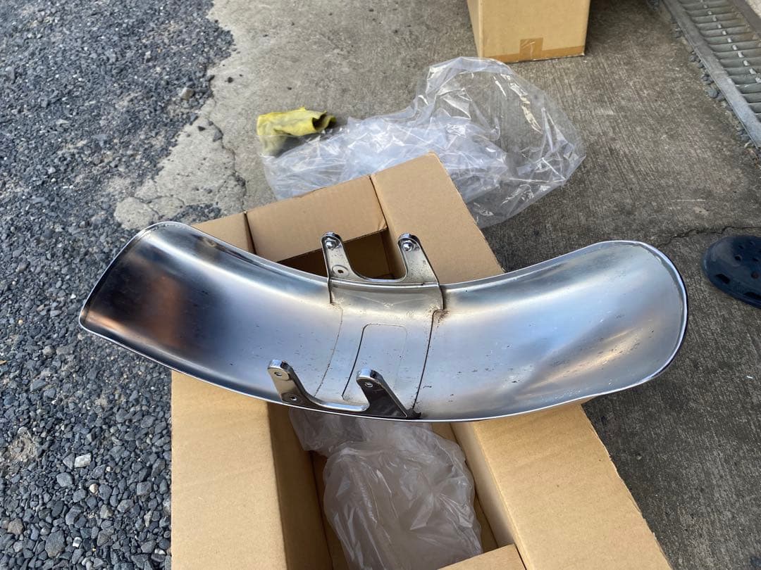 CB1100EX 純正フロントフェンダー　コケ傷なし　状態良好