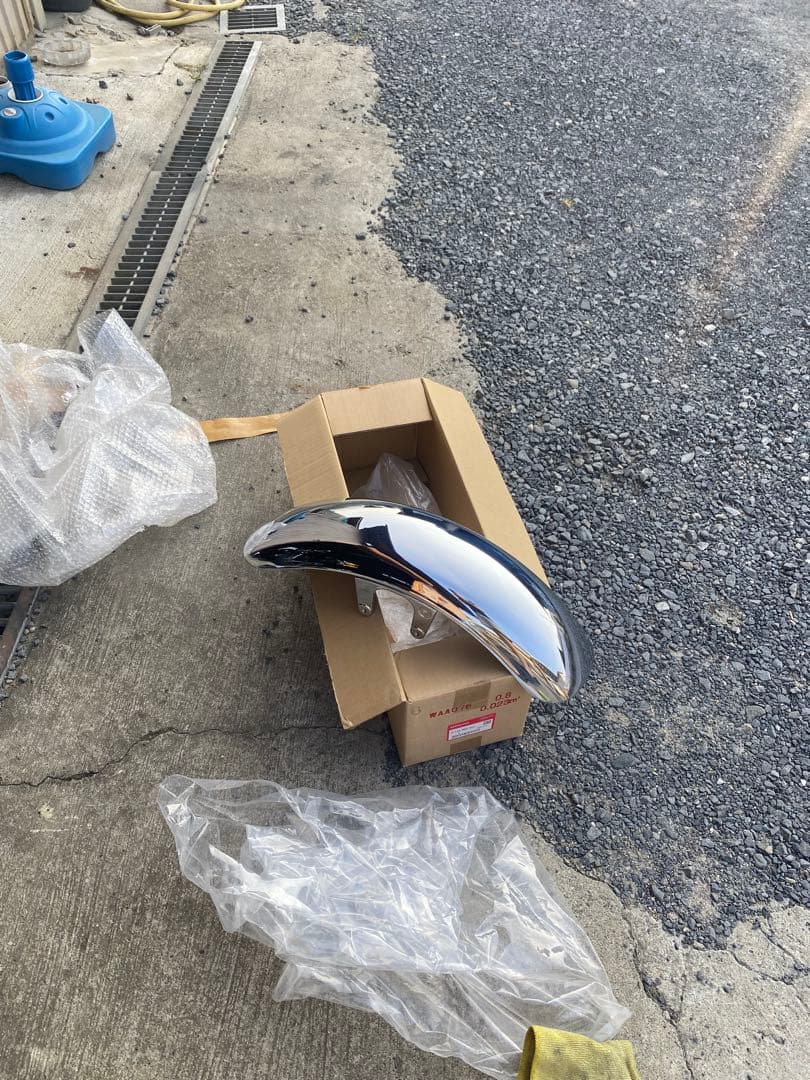 CB1100EX 純正フロントフェンダー　コケ傷なし　状態良好