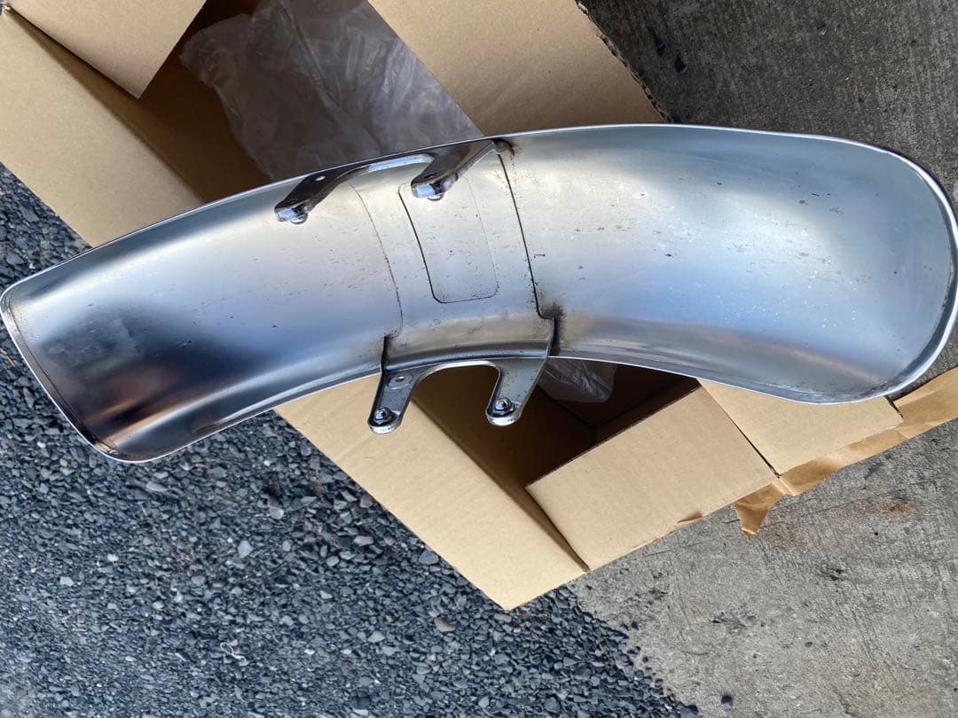 CB1100EX 純正フロントフェンダー　コケ傷なし　状態良好