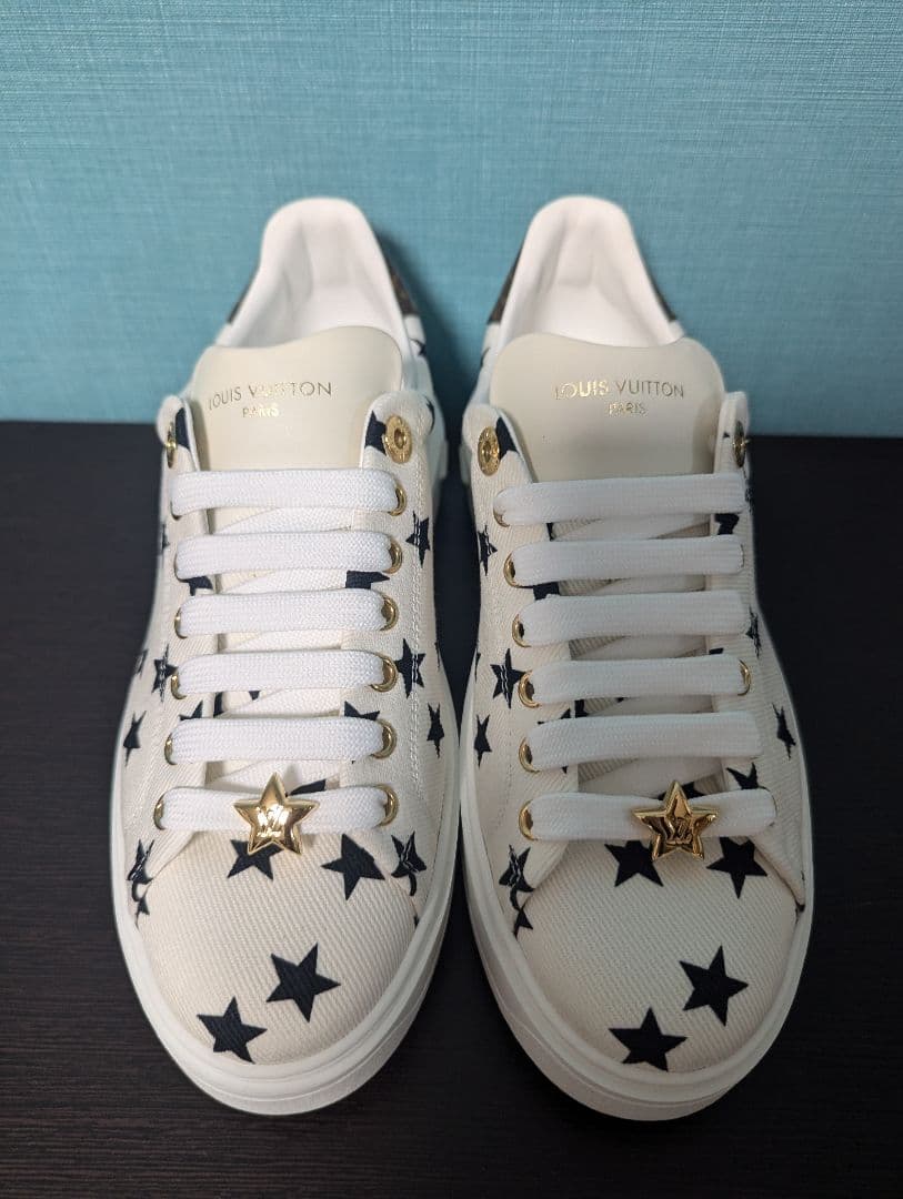 ☆すずらん☆　Louis Vuitton 星柄スニーカー