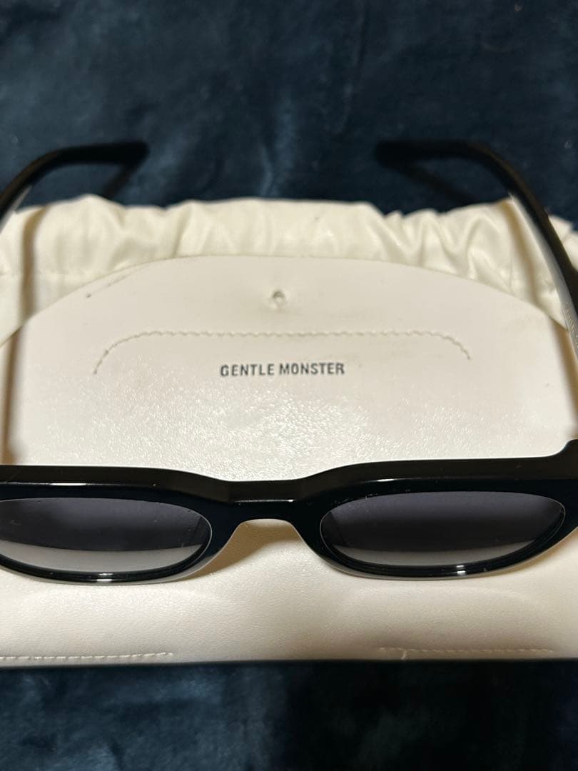 GENTLE MONSTER South Side サングラス　ブラック