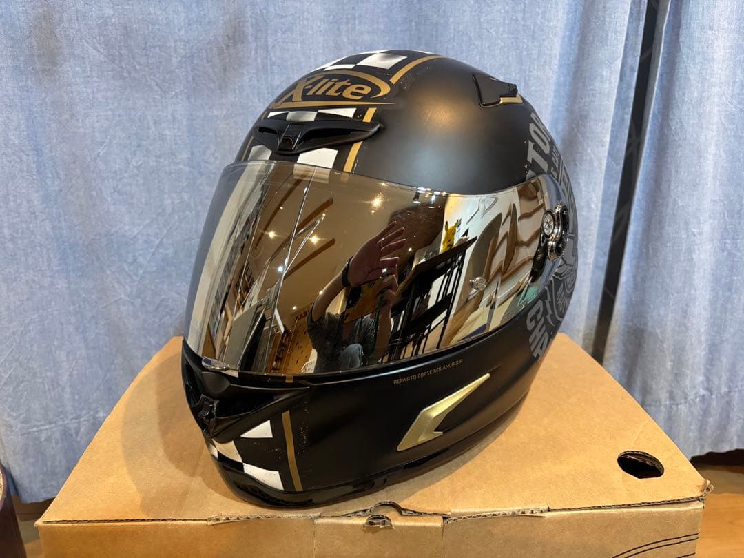 NOLAN Xlite X-802Rフルフェイスヘルメット ブラック・ゴールド