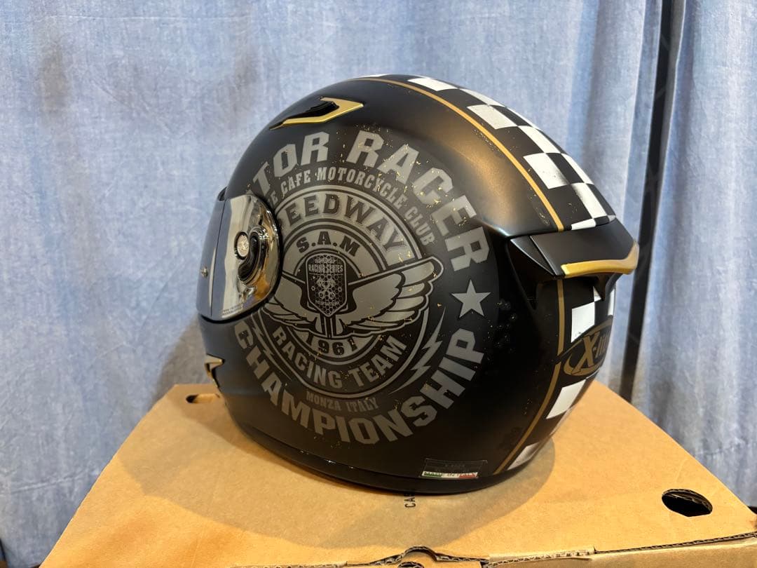 NOLAN Xlite X-802Rフルフェイスヘルメット ブラック・ゴールド