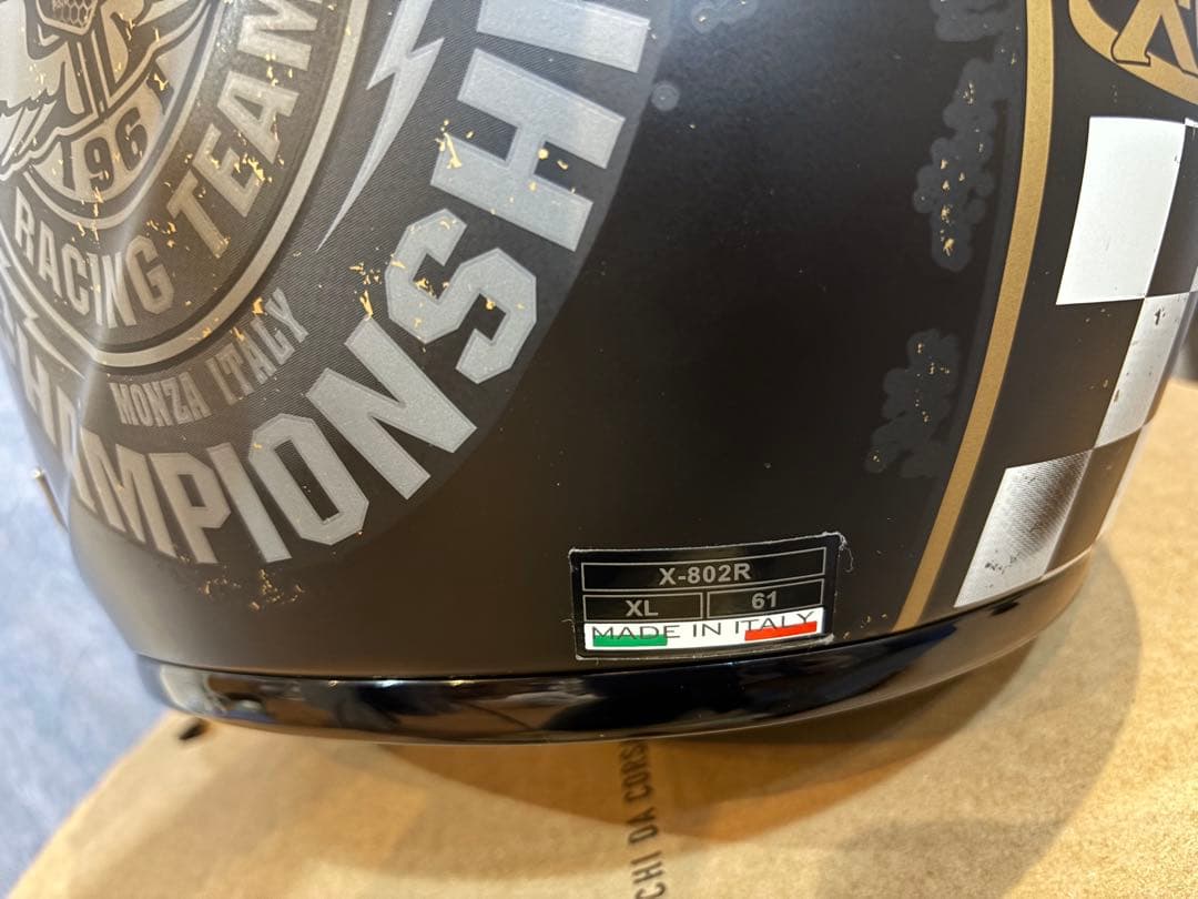 NOLAN Xlite X-802Rフルフェイスヘルメット ブラック・ゴールド