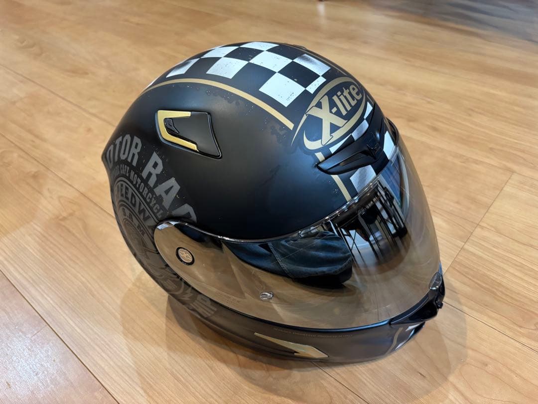 NOLAN Xlite X-802Rフルフェイスヘルメット ブラック・ゴールド