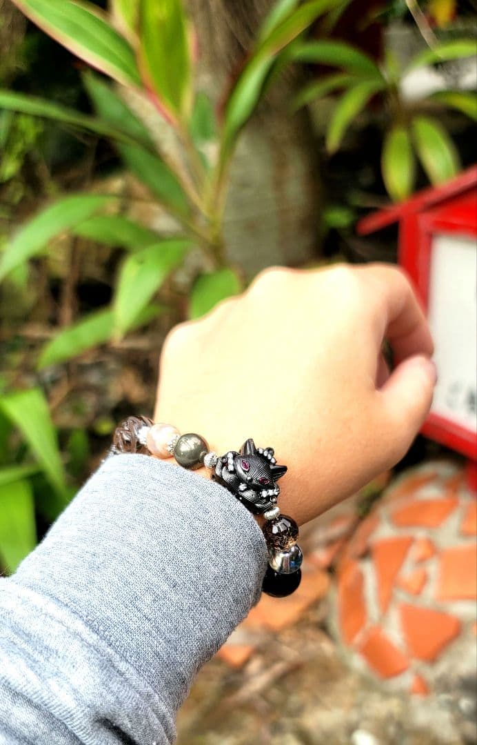 九尾の護符見極めのオルゴブレスレット