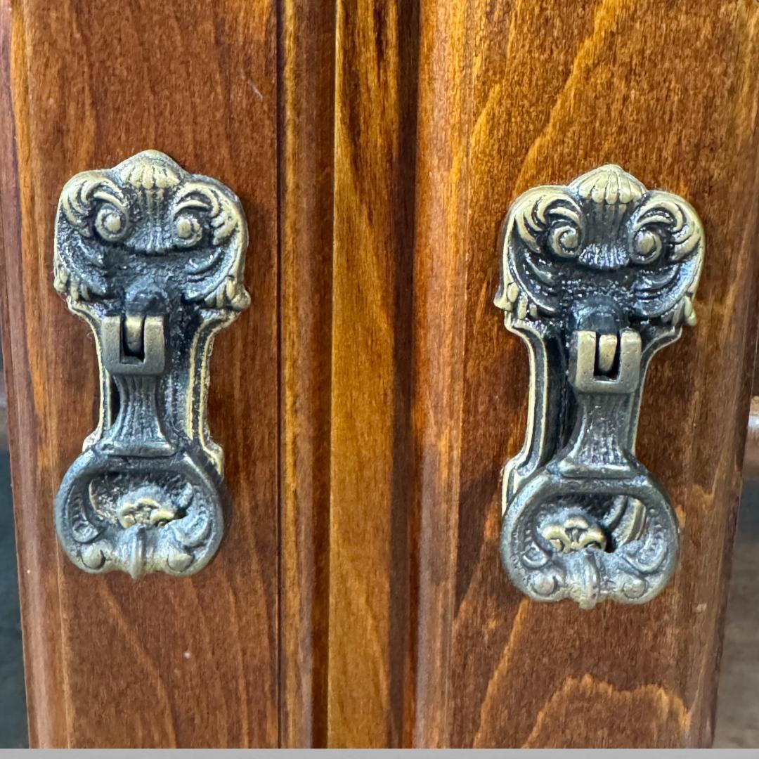 カリモク コロニアル テレビボード 幅88.5cm　状態良好