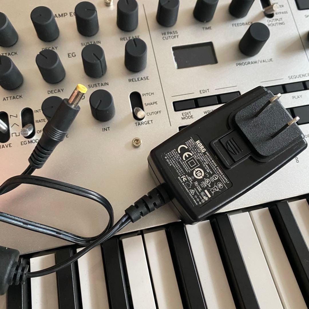 KORG minilogue ポリフォニックアナログシンセサイザー/ケース付き