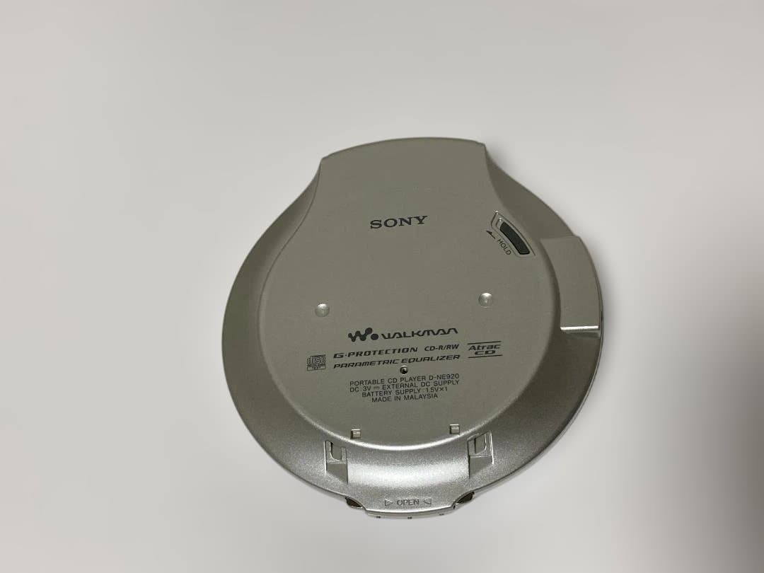 SONY D-NE920 CD walkman ヒンジ破損