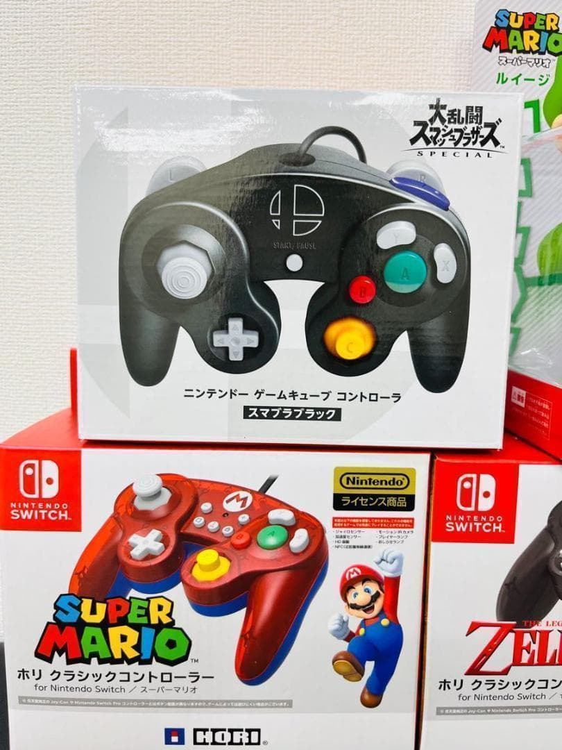 新品　Switchコントローラー×3種 amiibo アミーボ　ルイージ×3