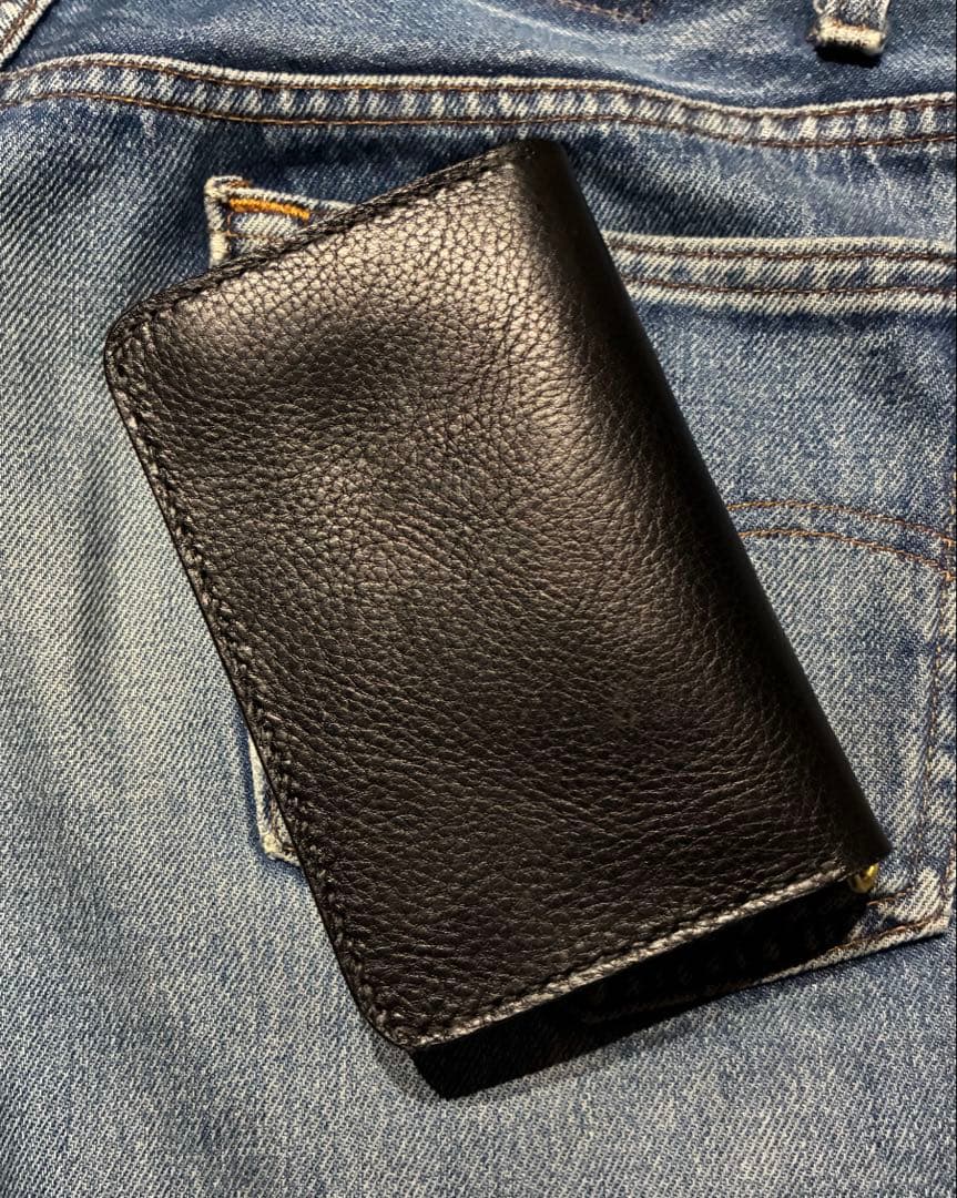 トラッカーウォレット　ミドル　イタリアンレザー　シュリンク　クロスボール