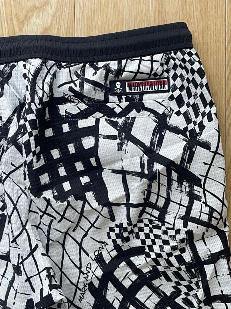 マークアンドロナ チェック柄ショートパンツ サイズ50