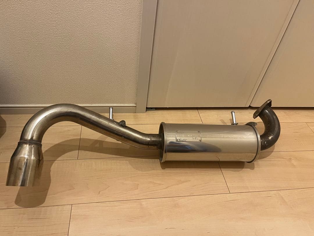 HKSリーガルマフラー