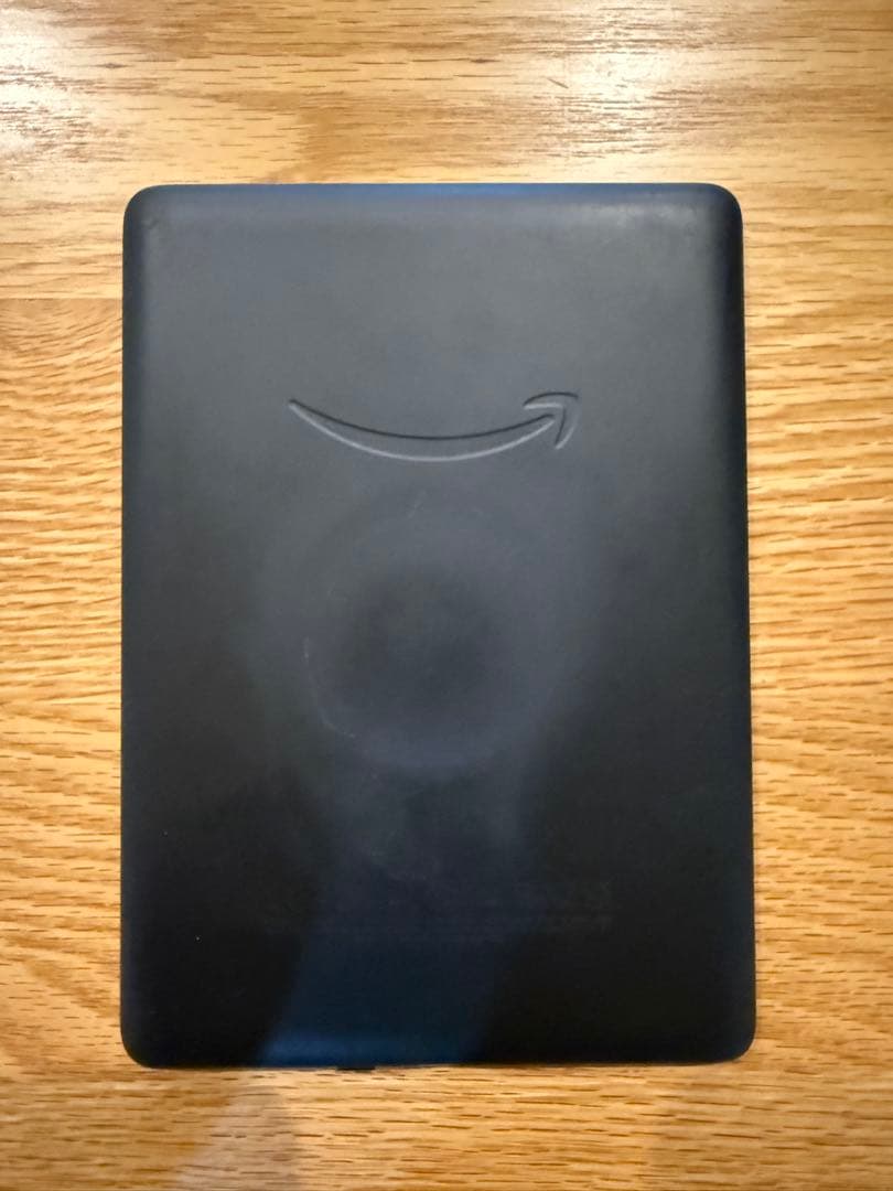 Kindle Paperwhite（第11世代）シグニチャー モデル 白線あり