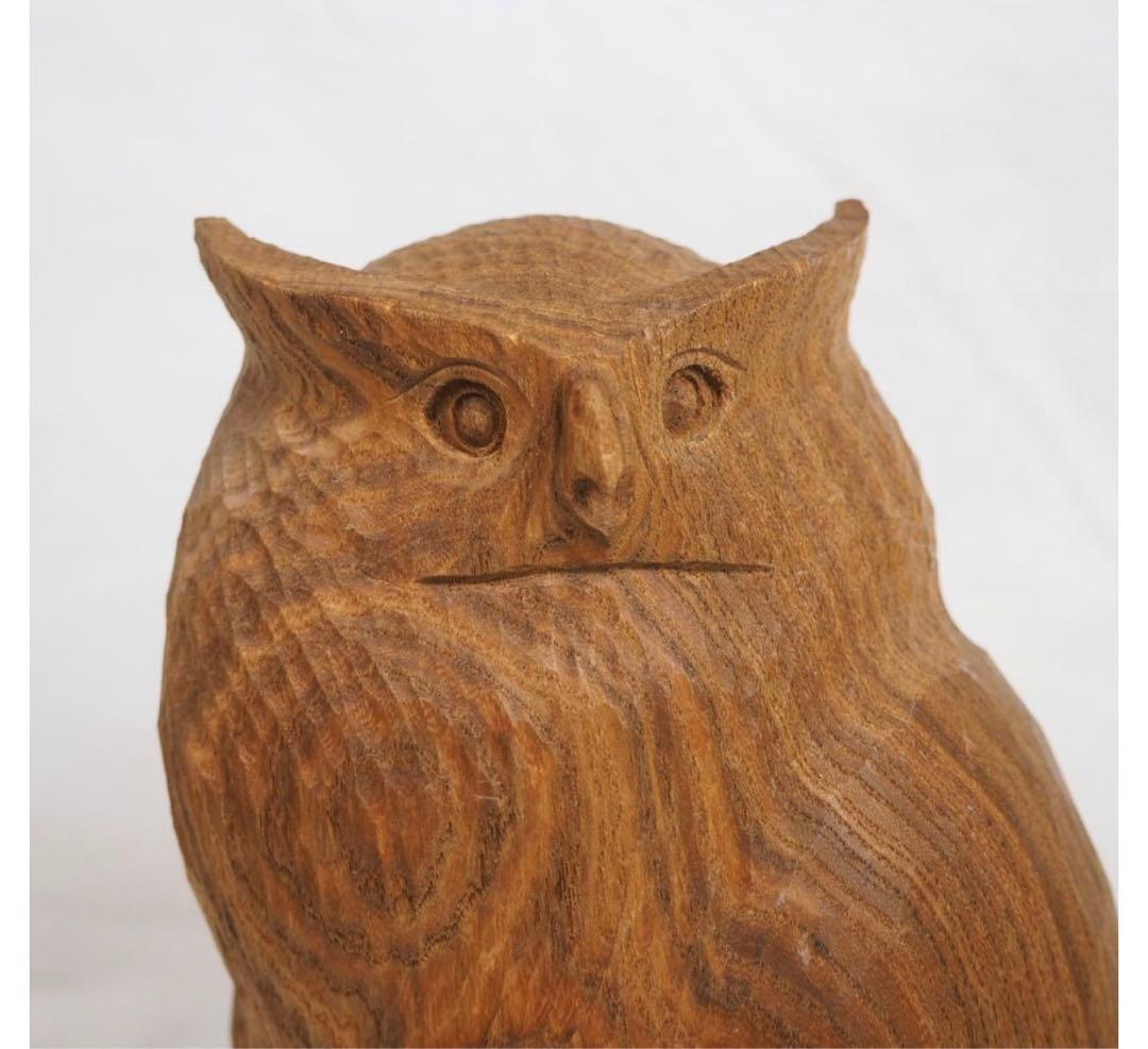 送料無料　作家物　木彫りフクロウ　美品　高さ19ｃｍ