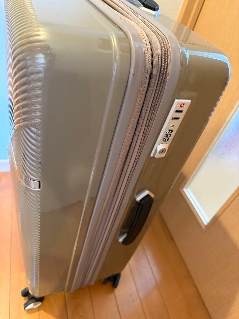 サムソナイト ￼ラテ 保証付き 92/106L ￼￼TSAロック スーツケース