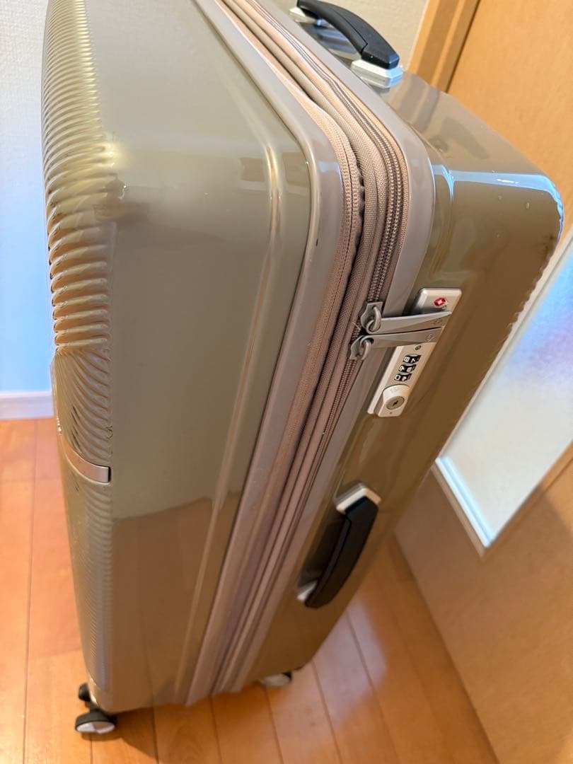 サムソナイト ￼ラテ 保証付き 92/106L ￼￼TSAロック スーツケース