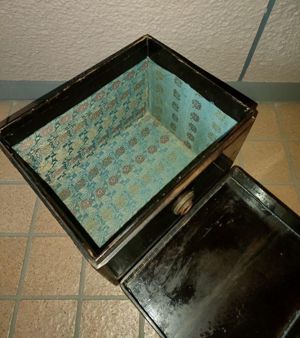 小鼓 皮2枚 胴2つ 紐2組 箱