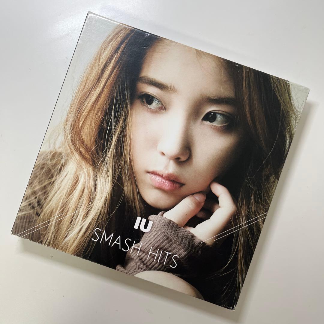 IU / SMASH HITS 台湾限定盤［CD+DVD+卓上カレンダー］